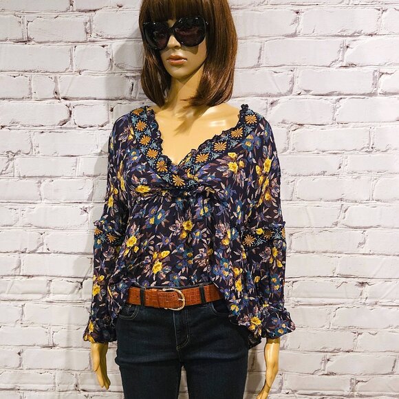 ANTHROPOLOGIE - Meadow Rue Strasser Boho navy blue floral embroidered blouse - Picture 5 of 11